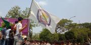 Pelantikan Anggota DPRD Diwarnai Demo Mahasiswa
