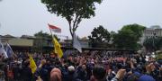 Turun Aksi, Ribuan Mahasiswa dari Ciputat Bertolak ke Gedung DPR