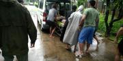 Warga Ciputat Tewas Tersengat Listrik Saat Banjir