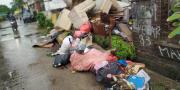 Pascabanjir, Sampah Menggunung di Perumahan Pondok Maharta