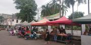 Berburu Takjil di Pasar Lama Tangerang, Warga Abaikan PSBB