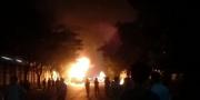 Mencekam, Mobil Terbakar di Kawasan Industri Balaraja