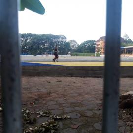 Masih Direnovasi Alun Alun Tangerang Sudah Dipakai Warga Olahraga