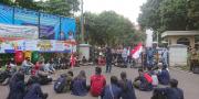 Mahasiswa Tangerang Turun ke Jalan Tolak UU Ciptaker