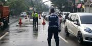 Hari ke-5 Larangan Mudik, Ratusan Kendaraan Dipaksa Putar Balik di Kota Tangerang