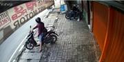 Pegawai DLH Kota Tangerang Bersatu, Urunan Ganti Motor Petugas Kebersihan yang Dicuri 
