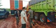 Bikin Jalan Licin, Pemkab Tangerang Stop Aktivitas Galian Tanah di Tigaraksa