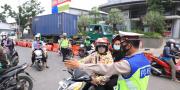 Jelang Libur Nataru, Polisi Sekat Perbatasan di Kota Tangerang
