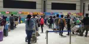 H-1 Natal, Bandara Soekarno-Hatta Dipadati Penumpang