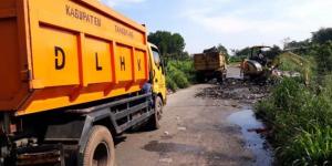 Bau Busuk, Gundukan Sampah Liar di Kosambi Tangerang Dibersihkan Total