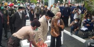 Menhan Prabowo Tabur Bunga di Kota Tangerang