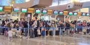 Calon Penumpang Padati Bandara Soekarno-Hatta Tangerang Hari Ini