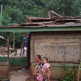Rumah di Tigaraksa Tangerang Roboh Akibat Rapuh, 3 KK Kehilangan Tempat Tinggal