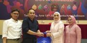 UMT Beri Beasiswa untuk Siswa Terbaik SMK Prima Unggul Tangerang