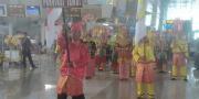 Jambi Tampilkan Kesenian dan Parade Budaya Sambut Delegasi G20 di Bandara Soetta