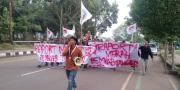 Demo HUT Kabupaten Tangerang ke-390, Mahasiswa Soroti Kepemimpinan Zaki-Romli