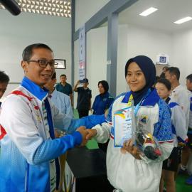 Kalungkan Medali Atlet Juara Tenis Meja Porprov VI, Kadispora Banten: Jadi Cabor Andalan Pra-PON