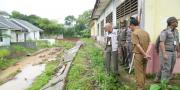 Bikin Pagar SDN di Cisoka Tangerang Roboh, Aktivitas Galian Tanah Disetop Satpol PP